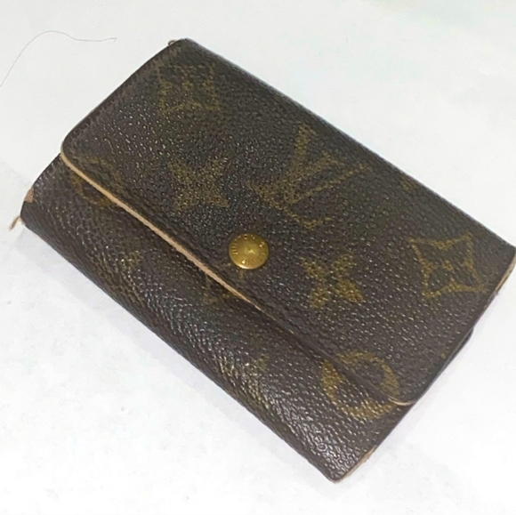 Authentic Louis Vuitton 6 Key/Card Holder - Picture 2 of 13
